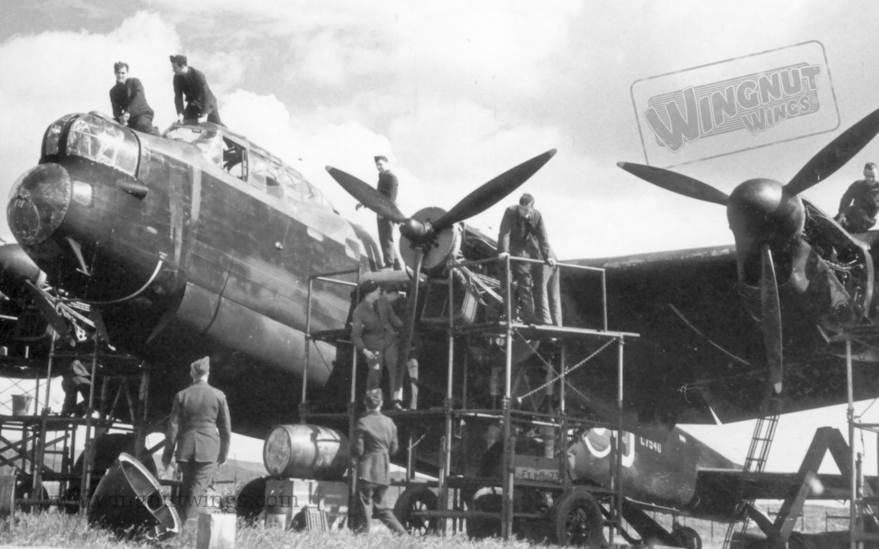 thumbnail image 2 of RESIN2detail 1/32 Scale Lancaster Super-Deluxe Resin Pilot's Seat & Control Column (32063SD) 2 of 6