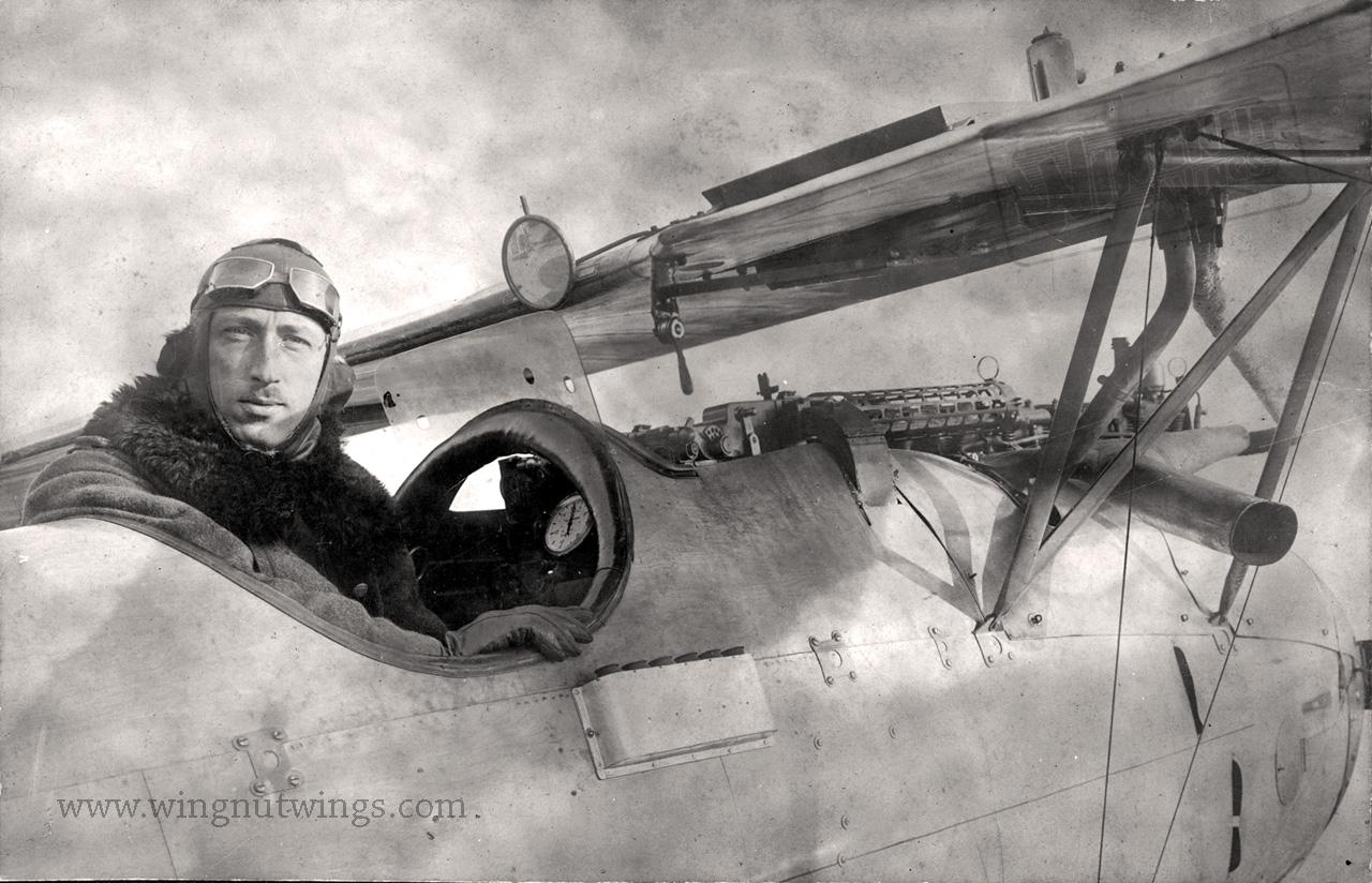 www.wingnutwings.com/ww/www/products/model_kitsets/32015/archive_photos/Albatros%20D.Va%20unidentified.jpg